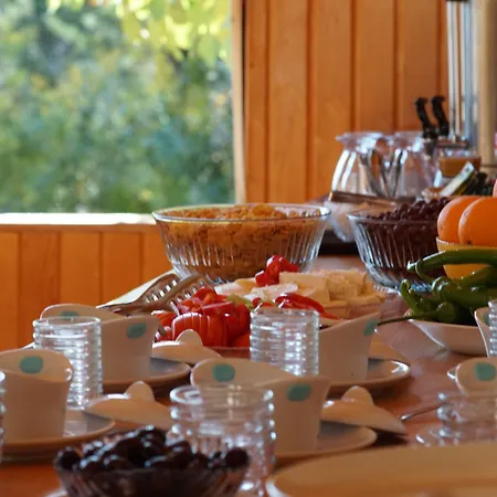 Lycia Nature House Szálloda 2*